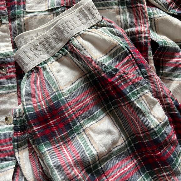 Hollister Plaid Flannel Pajama Set - Picture 5 of 10